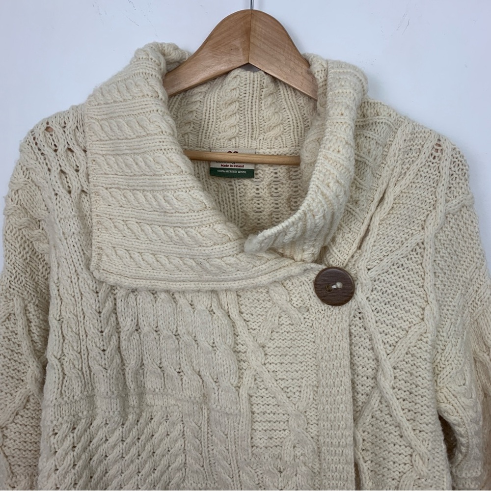 Carraig Donn Irish Chunky Collared Aran Cable Knit Sweater - Picture 8 of 12